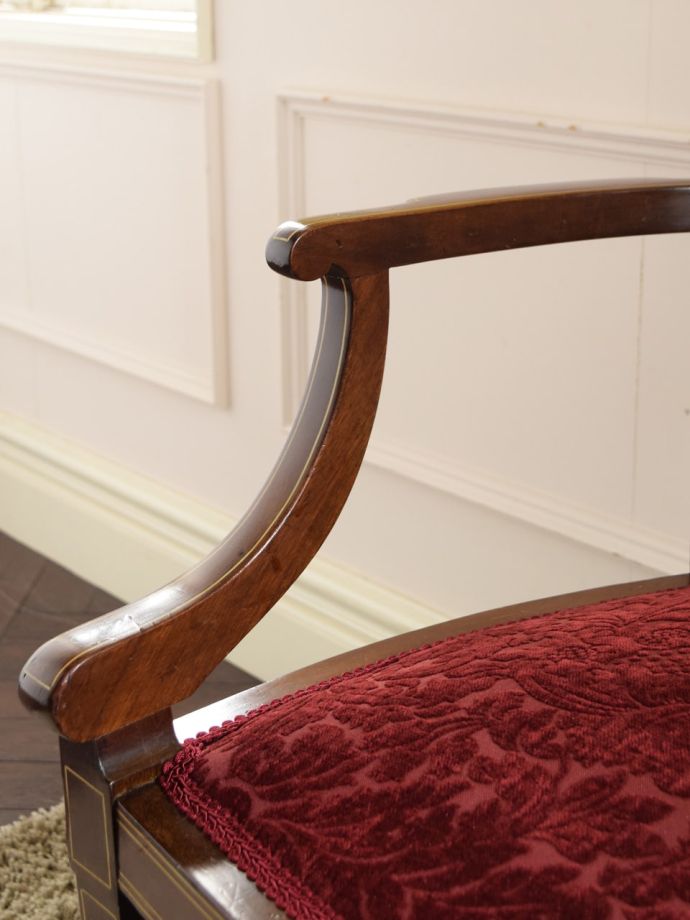 セティの肘掛け