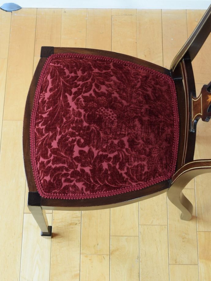 アンティークの椅子の座面