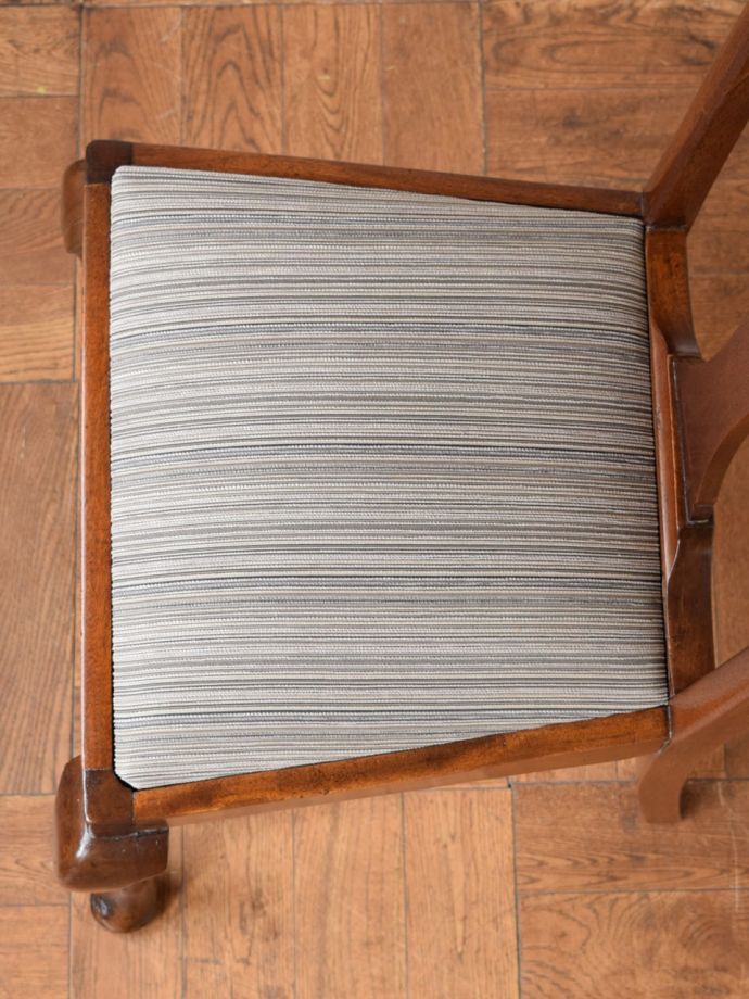 アンティークの椅子の座面