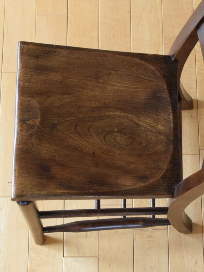 チャペルチェアの座面