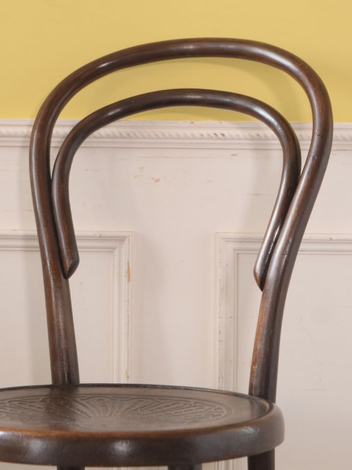 ベントウッドチェアの背もたれ