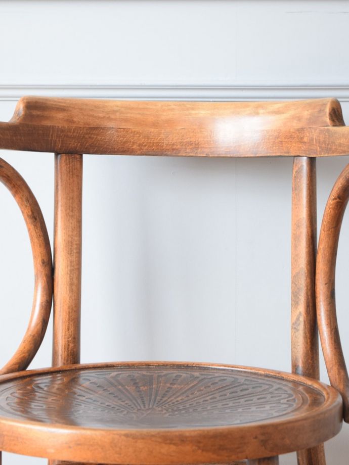 ベントウッドチェアの背もたれ