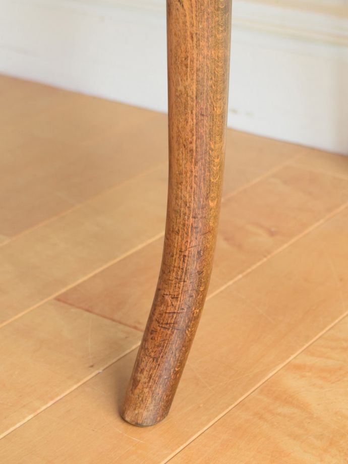 アンティーク椅子の脚