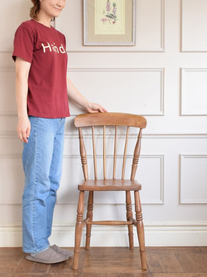 アンティークのキッチンチェア