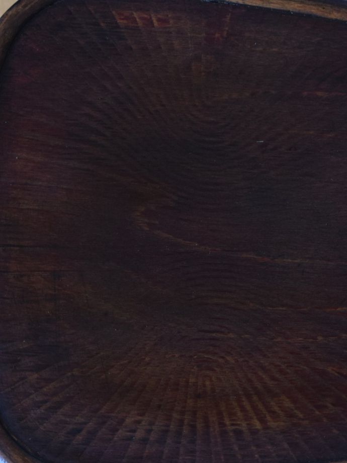 アンティークの椅子の座面の模様