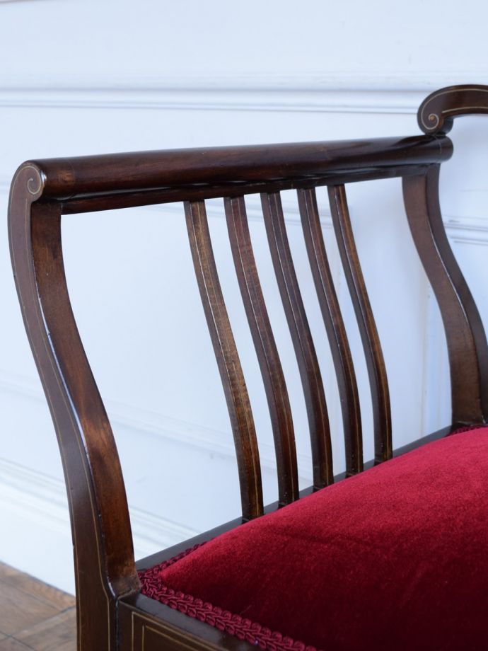 アンティークの椅子のアーム