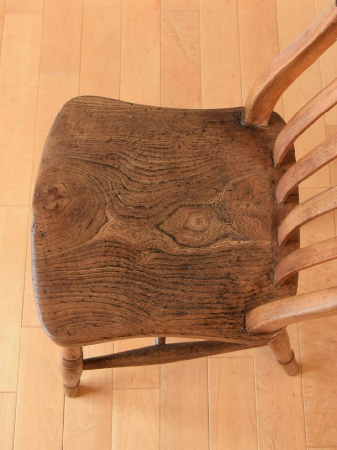 アンティークの椅子の座面