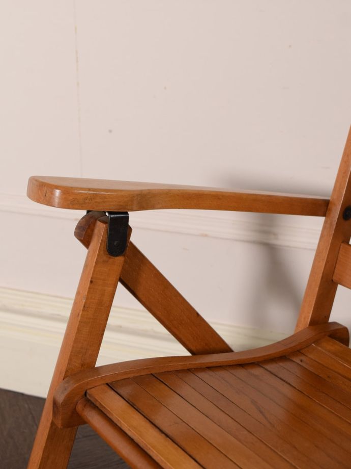 ロッキングチェアのアーム