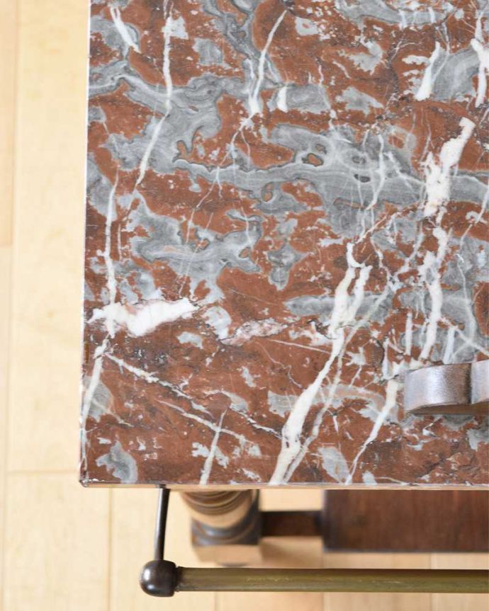 サイドボード　アンティーク家具　深いグリーンのタイルが美しい、英国アンティークのウォッシュスタンド。コンディションもバッチリ！天然石はコンディションが一番大事。(k-1821-f)