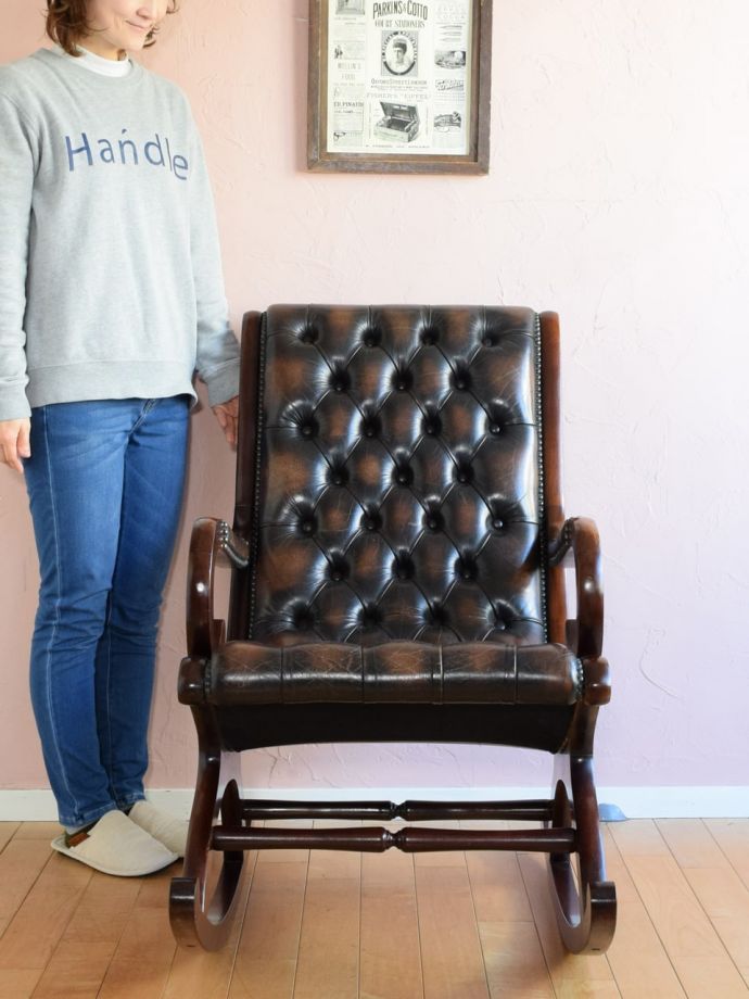英国アンティークのパーソナルチェア