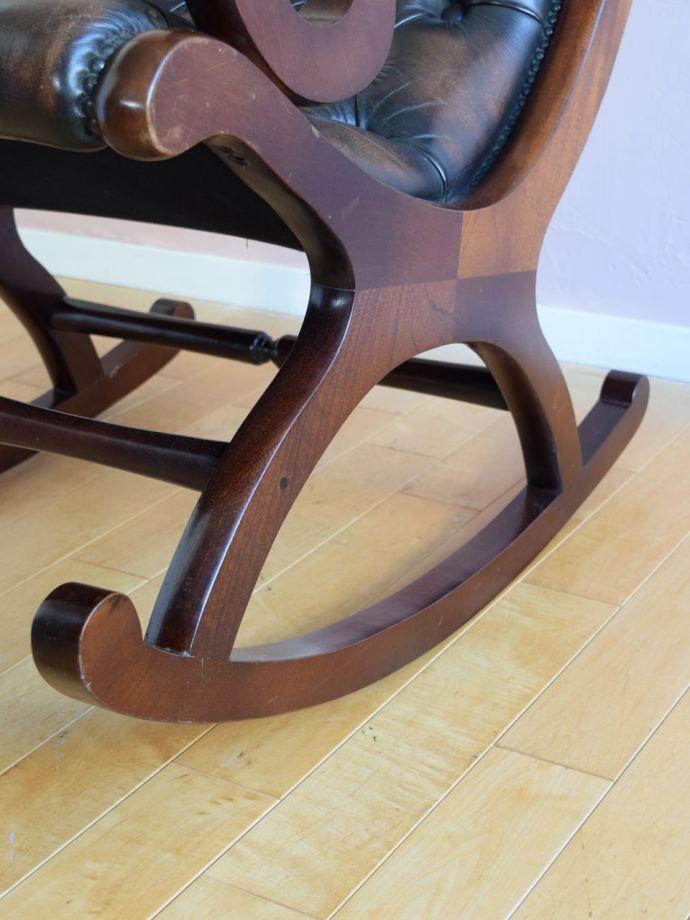 アンティーク椅子の脚