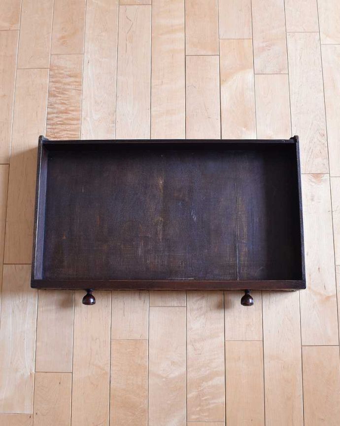 アンティークのテーブル アンティーク家具 玄関で使える優雅な英国アンティーク家具、引出し付きのホールテーブル。引き出しの中もキレイに修復しました!もちろん引き出しの中も職人がキレイにお直しました。(k-1833-f)