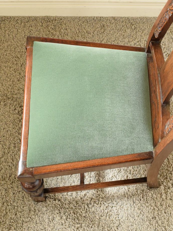 アンティークの椅子の座面