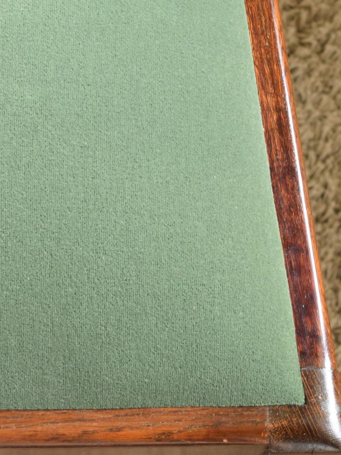 アンティークチェアの座面の生地