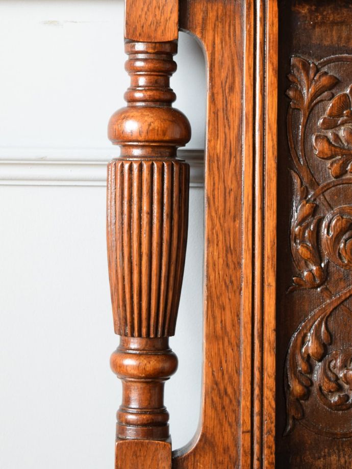 アンティークチェアの装飾