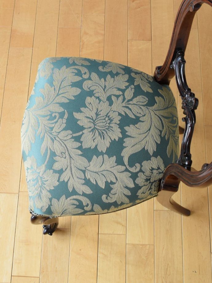 アンティークの椅子の座面