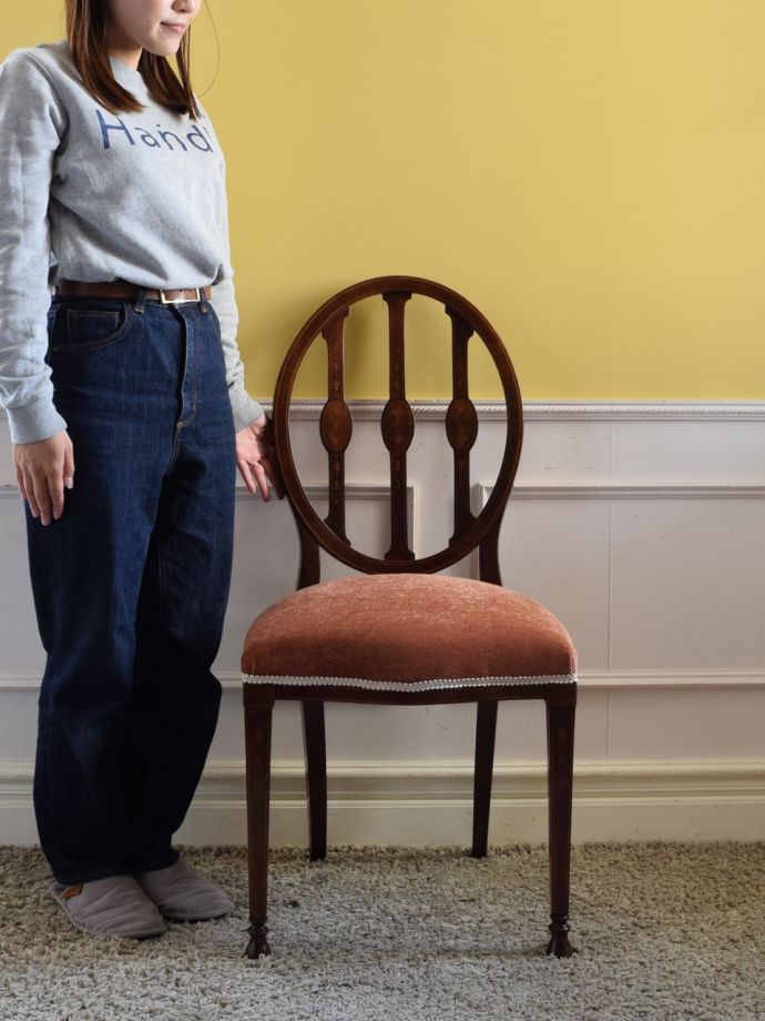 英国アンティークのサロンチェア