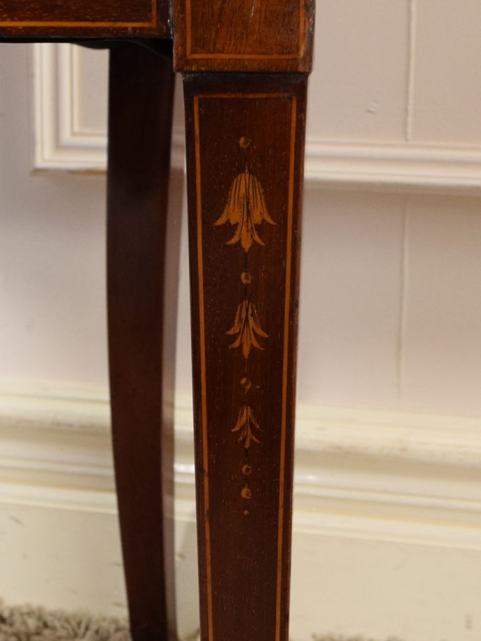 アンティーク椅子の脚