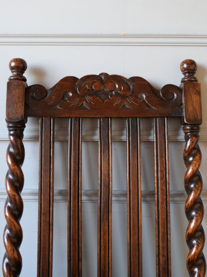 アンティークチェアの装飾