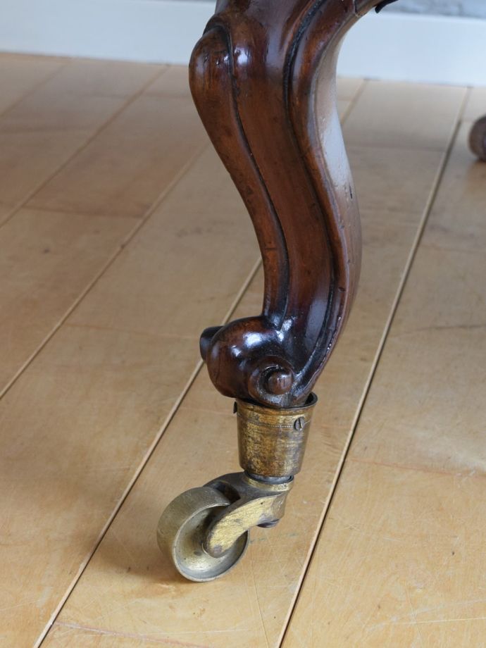 アンティーク椅子の脚