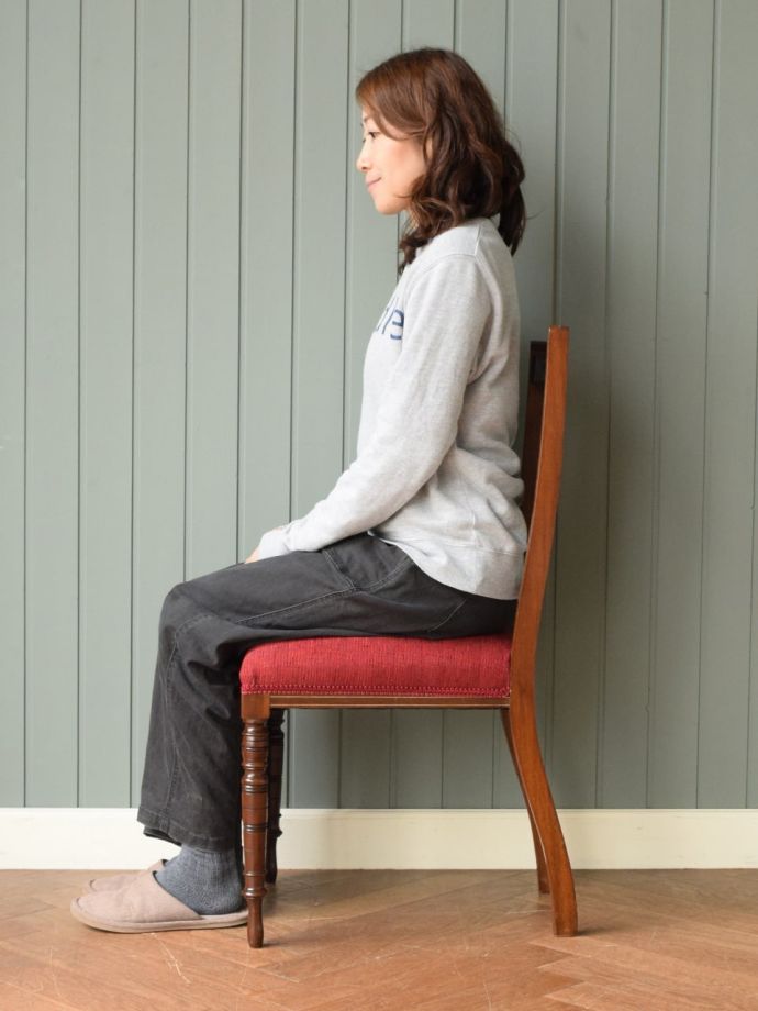 アンティークの椅子の側面