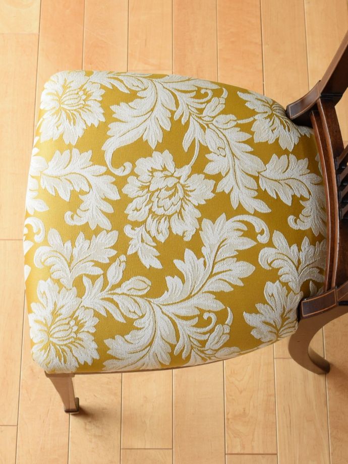 アンティークの椅子の座面