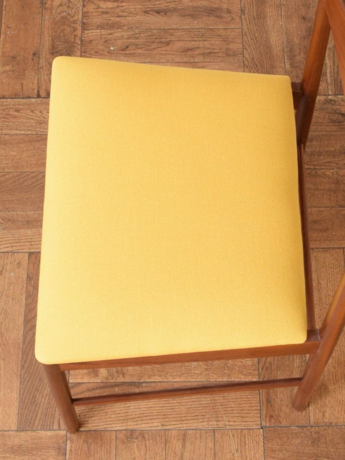 ビンテージチェアの座面