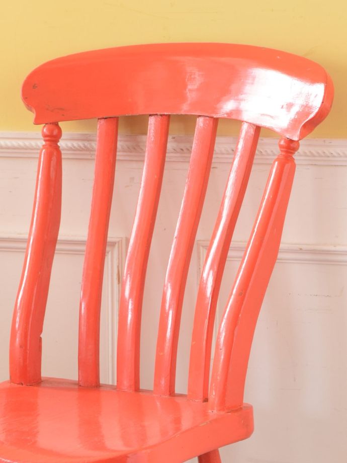 アンティークチェアの背もたれ