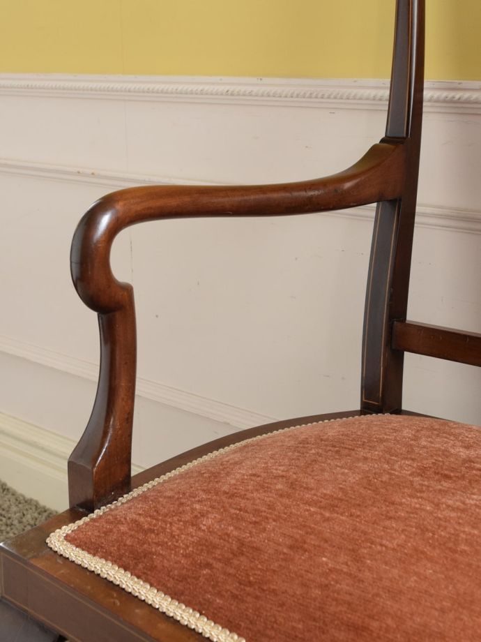 セティの肘掛け