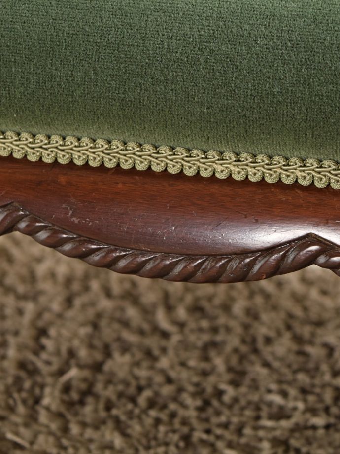 アンティークらしい彫