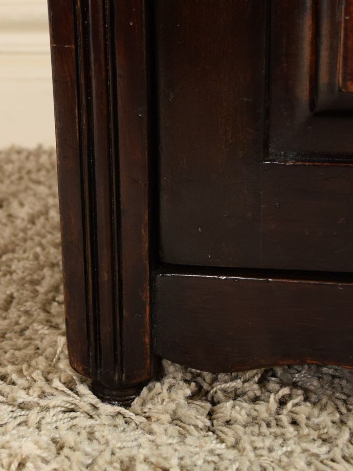 アンティーク椅子の脚