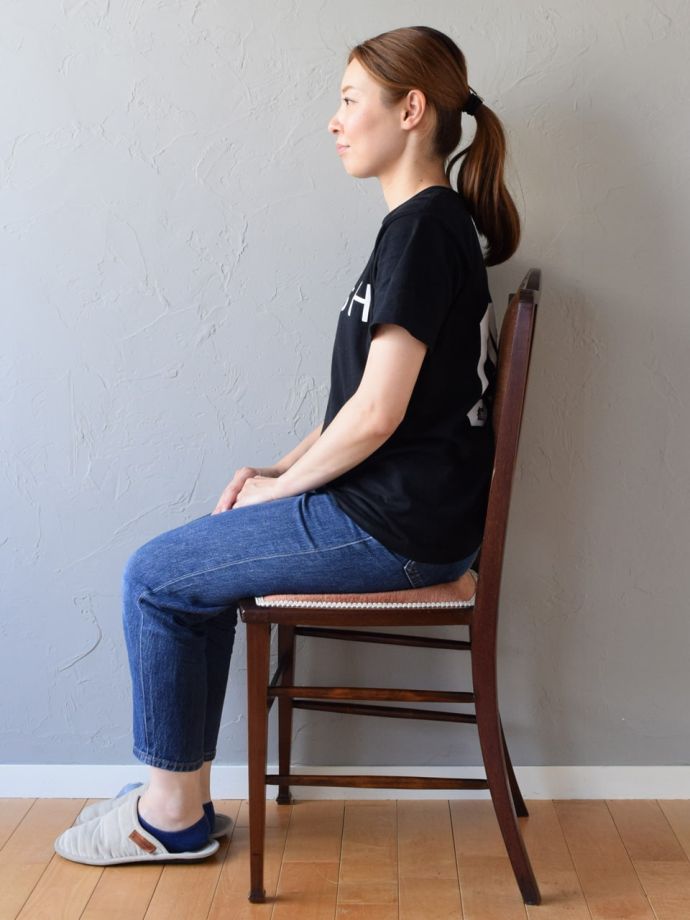 アンティークの椅子の側面