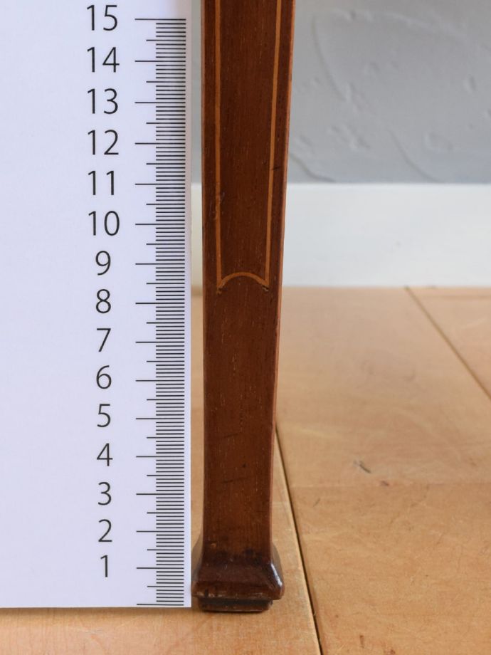 アンティーク椅子の脚