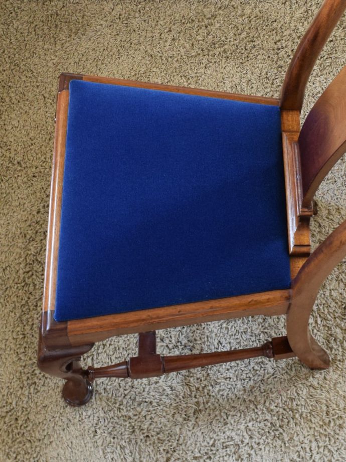 アンティークの椅子の座面