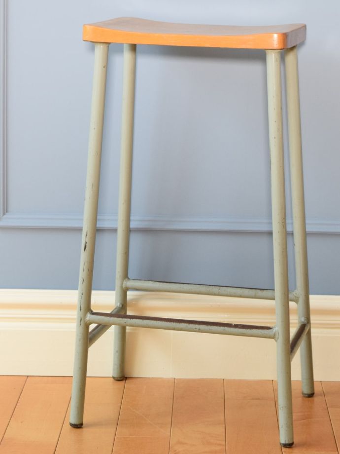 おしゃれなアンティークスツール