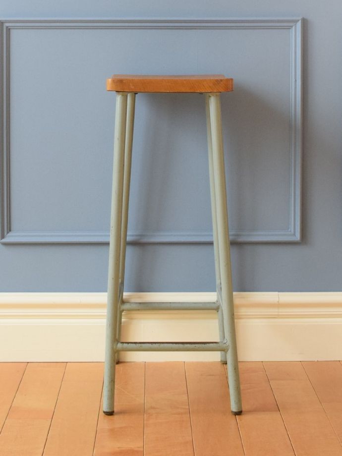 おしゃれなアンティークスツール