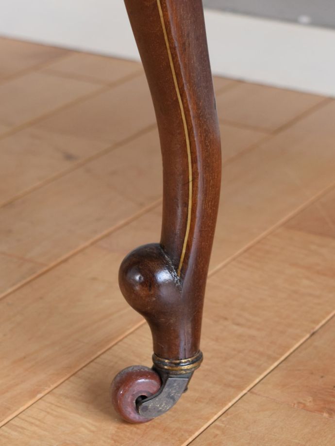 アンティーク椅子の脚