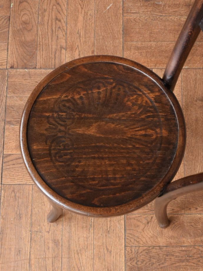 ベントウッドチェアの座面