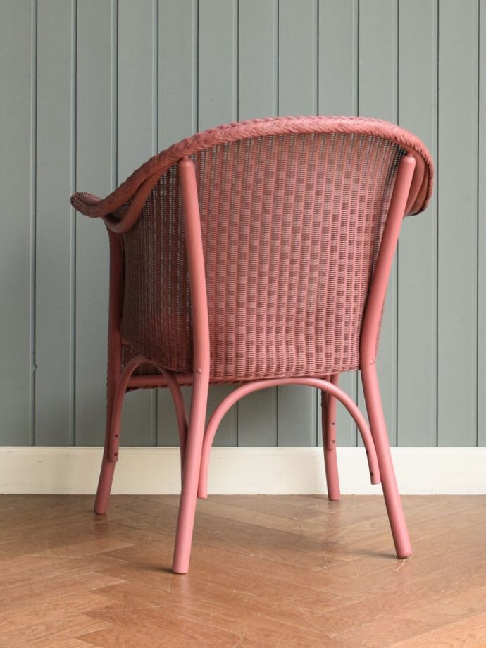 ロイドルームチェアの後ろ姿