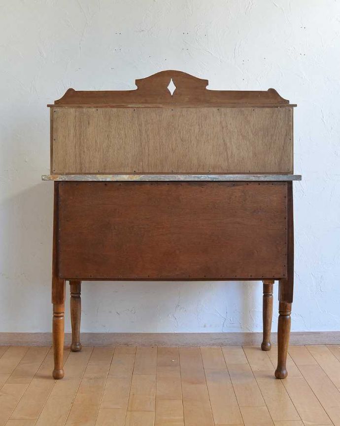 サイドボード アンティーク家具 アンティークならではの美しいタイルが魅力、英国輸入のウォッシュスタンド。後ろ姿も見て下さい。(k-1896-f)