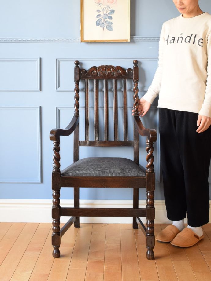 英国アンティークのダイニングチェア