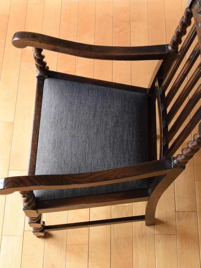 アンティークの椅子の座面