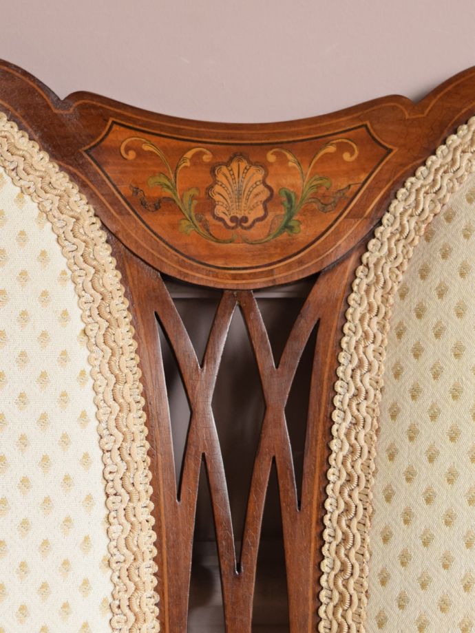 英国アンティークらしい装飾