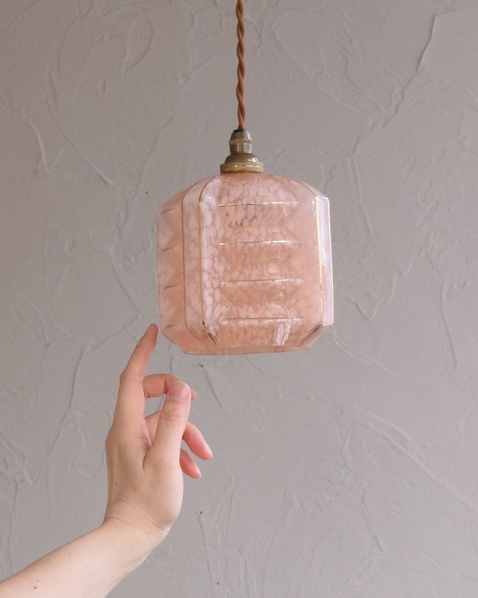 ペンダントライト　照明・ライティング　マーブル模様のアンティークペンダントライト（コード・シャンデリア電球・ギャラリーなし）。。(k-1916-z)