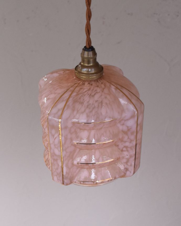 ペンダントライト　照明・ライティング　マーブル模様のアンティークペンダントライト（コード・シャンデリア電球・ギャラリーなし）。。(k-1916-z)