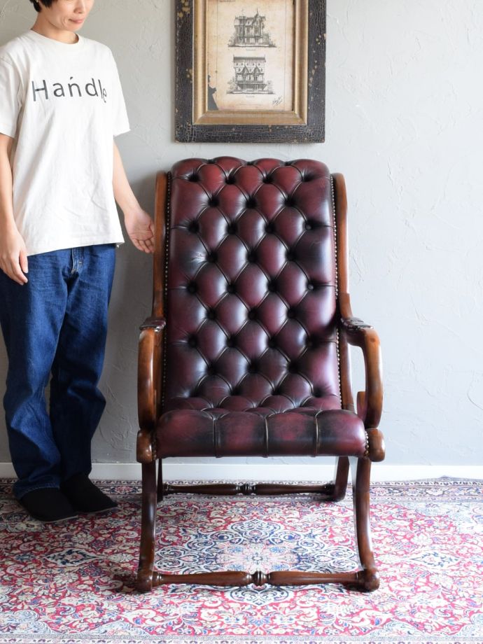 英国アンティークのパーソナルチェア