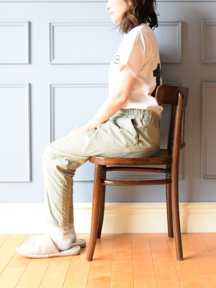 ベントウッドチェアの側面