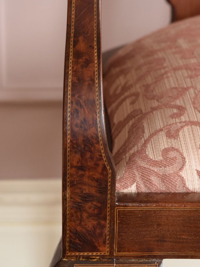 アンティークチェアの装飾