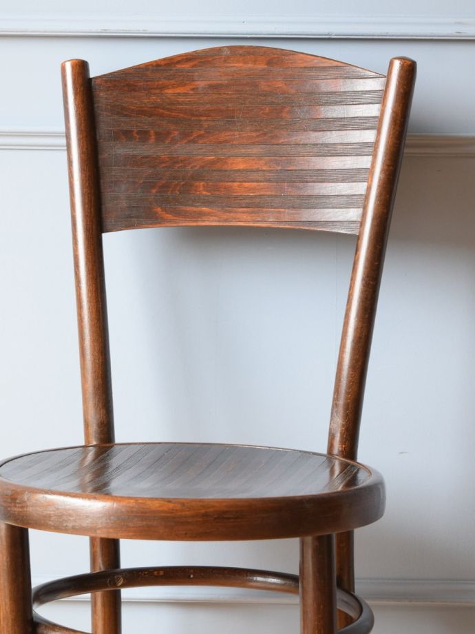 ベントウッドチェアの背もたれ