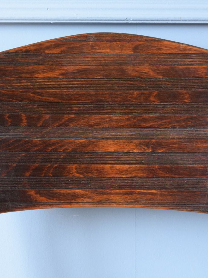 ベントウッドチェアのパネルバック